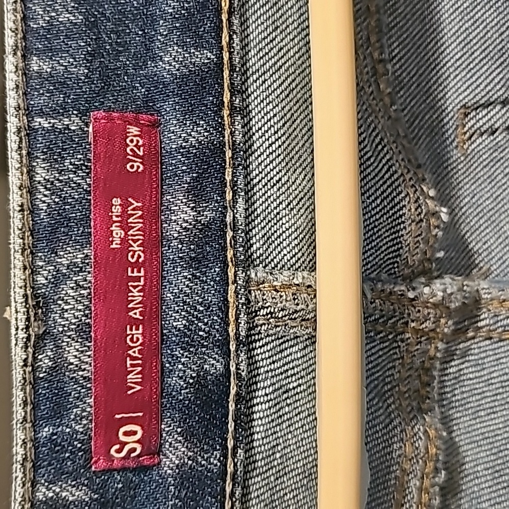 Jeans - Picture 5 of 5